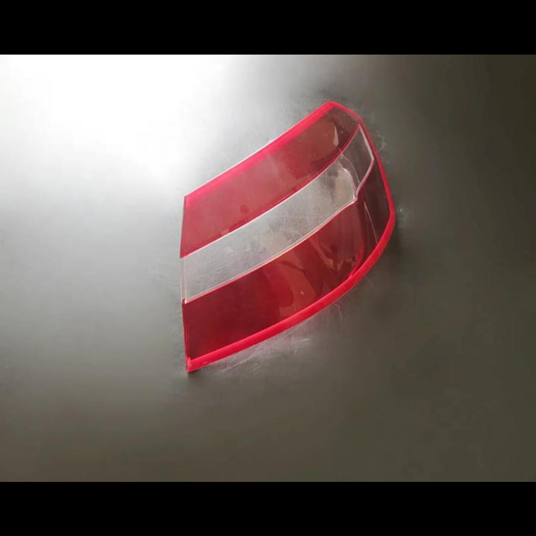 طلق چراغ خطر عقب بنز e300 مدل 2011 تا 2013